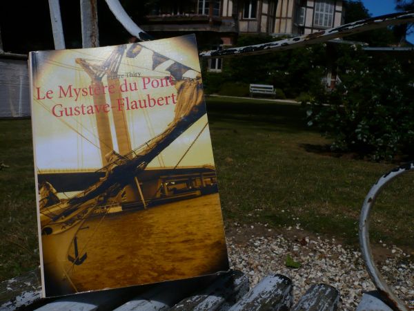 Critique 5***** sur BABELIO pour LE MYSTÈRE DU PONT GUSTAVE-FLAUBERT