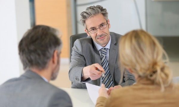 7 questions à poser à votre futur conseiller financier