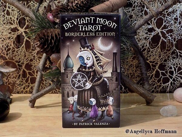 Deviant Moon Tarot [Borderless Edition] - Blog Ésotérique Samhain Sabbath