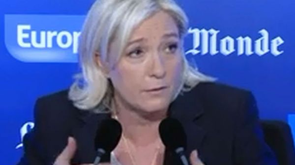 Le Pen « Pour qu’il n’y ai plus immigrés en France je les naturaliserai tous »