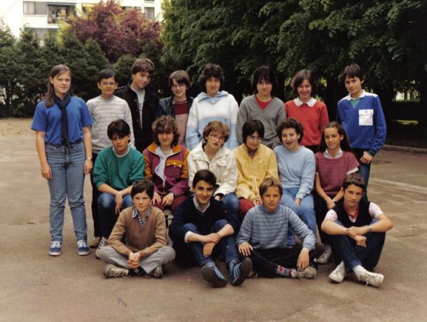 la photo de classe 4eD - 1982-83