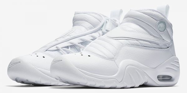 Nike Air Shake Ndestrukt Triple White : un coloris jamais vu sur les cheveux de Dennis Rodman