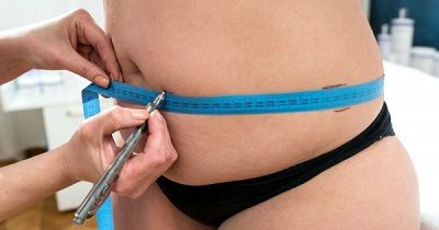 Chirurgie esthétique après une grossesse : Est-ce possible