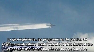 [ GEO-INGENIERIE ] Manipulation du climat : pulvérisations irréfutables par un avion (vidéo) - Média Alternatif - Stratégie du chaos contrôlé
