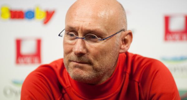 Bernard Laporte souhaite un terrain synthétique dédié au rugby