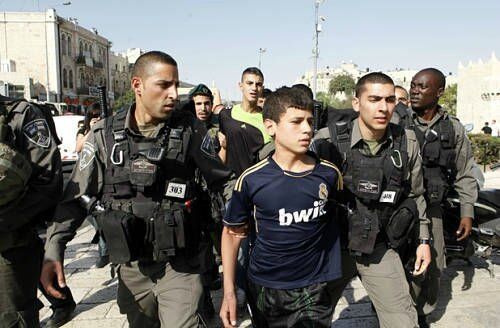 Des soldats israéliens brûlent des enfants palestiniens avec des mégots de cigarette dans une colonie illégale - Média Alternatif - Stratégie du chaos contrôlé