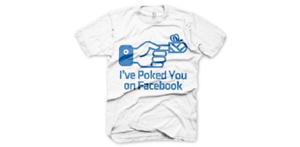 Je te poke sur Facebook, et puis après…