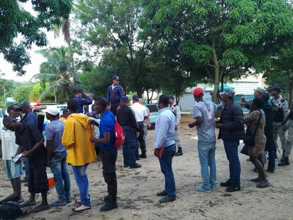 Chasse aux sans-papiers en RD: Au total, quelque 1500 haitiens arrêtés en 48 heures
