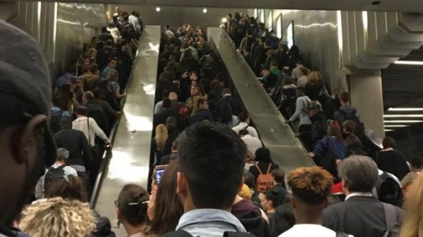 Panne à Saint-Lazare, rail cassé sur le RER A, grève SNCF... : les usagers à bout de nerfs