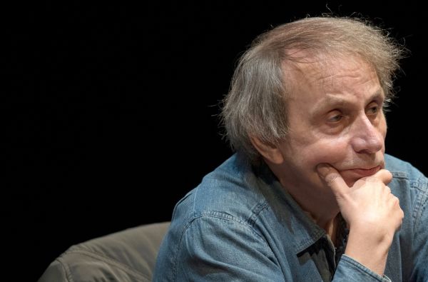Michel Houellebecq annonce un nouveau roman en janvier