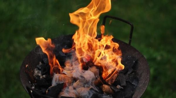 Des Allume-Feux Écologiques et Gratuits avec des Bouchons de Liège.