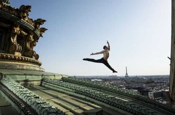 Au Palais Garnier, le photographe de l’Opéra magnifie les danseurs