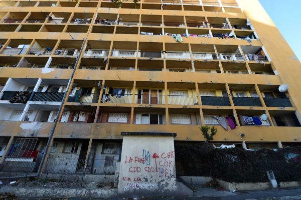 Evacuation en cours dans l'une des plus grandes copropriétés dégradées de Marseille