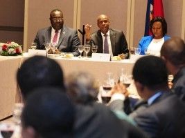 iciHaïti - Mexico : Jovenel Moïse s'est entretenu avec la communauté haïtienne