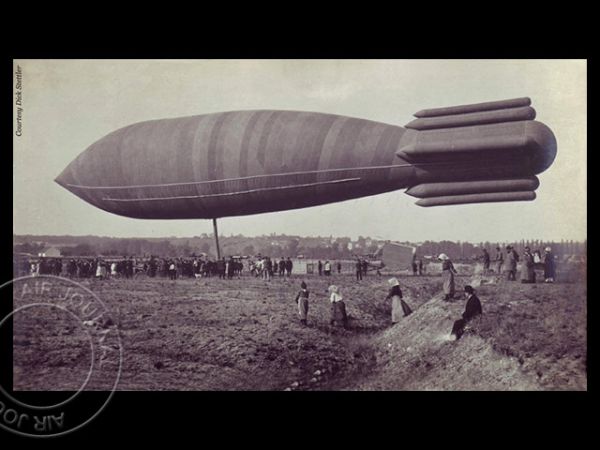 Le 6 décembre 1907 dans le ciel : « Ville-de-Paris » : son premier vol militaire est réalisé