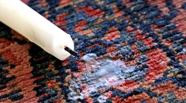 L'Astuce Étonnante Pour Faire Disparaître Une Tache de Bougie FACILEMENT.