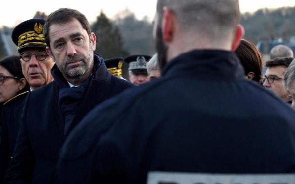 Castaner n'a "jamais vu un policier ou un gendarme attaquer un manifestant ou un journaliste"