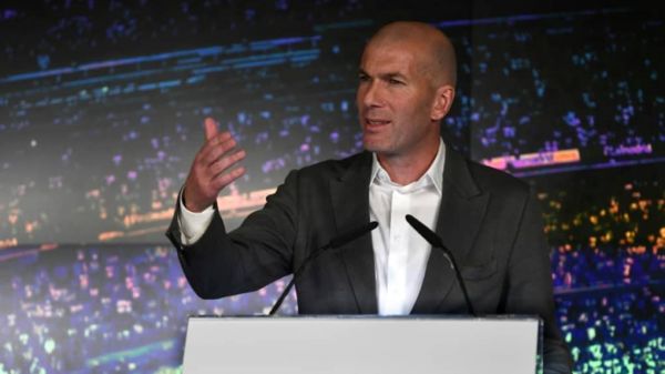Real Madrid: Zidane et une reconstruction "galactique"