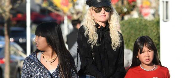 Le tendre message d'anniversaire de Joy Hallyday à sa maman Laeticia : "Merci pour ce que tu as fait pour papa"