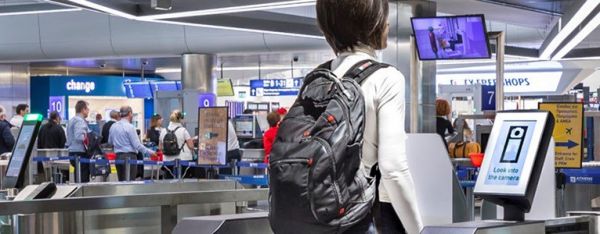 A Athènes, les passagers d'Aegean embarquent grâce à leur visage