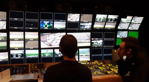 Ligue 1: Chaleur, bonbons et erreurs fatales... Dans les coulisses de beIN Sports avant OM-Nîmes