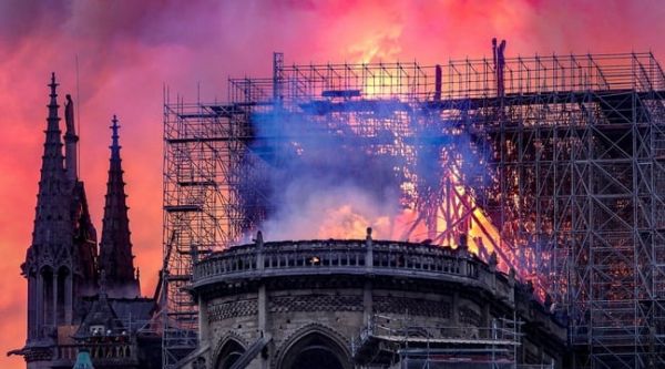 Incendie à Notre-Dame de Paris: Comment le robot-pompier Colossus a-t-il contribué à sauver la cathédrale?