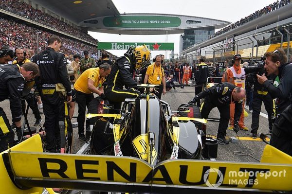 Prost : "Il n'y a pas péril en la demeure" chez Renault