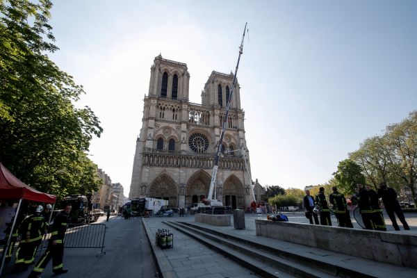 En direct, incendie de Notre-Dame de Paris : il faudra 4 mois pour sécuriser Notre-Dame