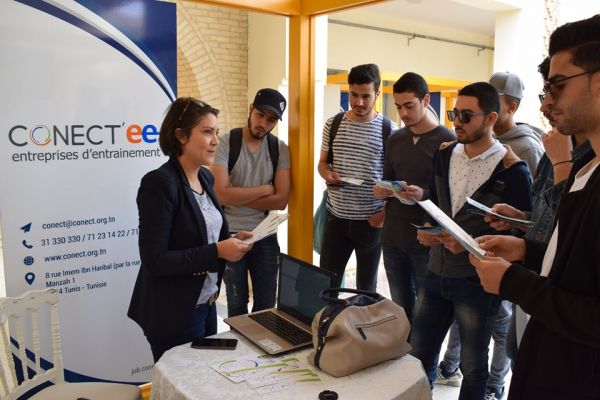 Des mini-salons Job CONECT pour l'amélioration de l'employabilité des jeunes dans les régions