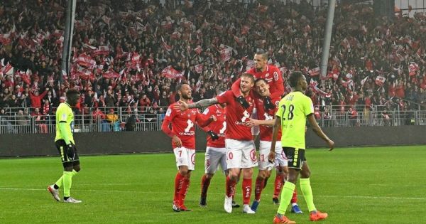 Stade Brestois. Kenavo la Ligue 2, bonjour la Ligue 1 !