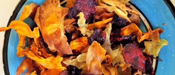 Les produits que vous pensez light, comme les amandes ou les chips de légumes, le sont-ils vraiment ? Vous allez être surpris - VIDEO