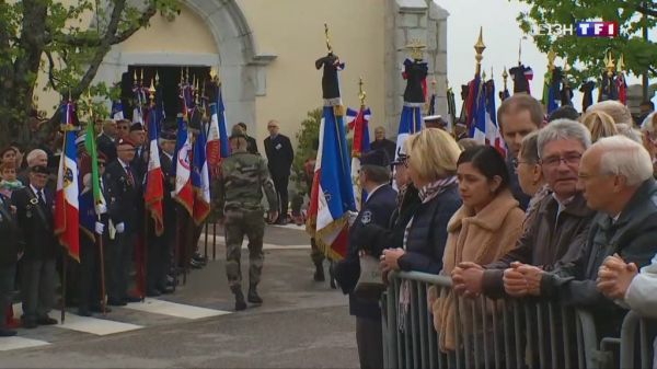 EN DIRECT - Militaires tués : le dernier adieu au commando Marine Alain Bertoncello dans son village de Haute-Savoie