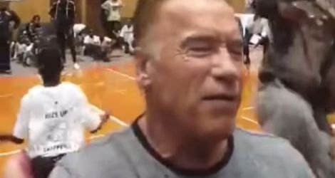 Arnold Schwarzenegger agressé en Afrique du sud