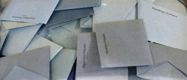 Elections européennes: La liste LREM va demander aux trois chaînes qui organisent cette semaine les derniers débats de mettre en place un "dispositif anti-fake news en direct"
