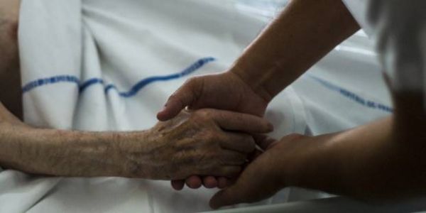 Fin de vie : comment faire part de ses directives anticipées ?