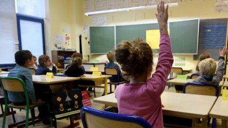 Loiret : un maire veut distribuer du Viagra pour repeupler l'école 
