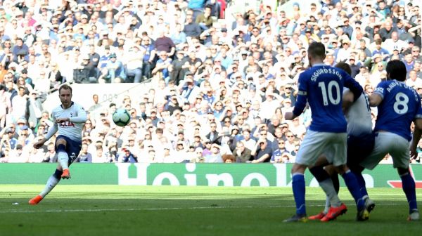 Tottenham sanctionne trois de ses partisans