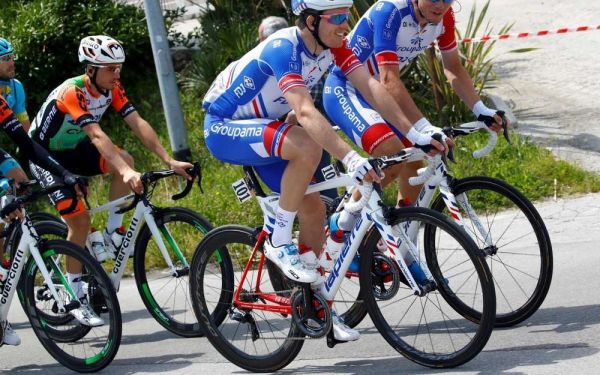 Vidéo. Tour d'Italie : le Français Arnaud Démare remporte la 10e étape à Modène