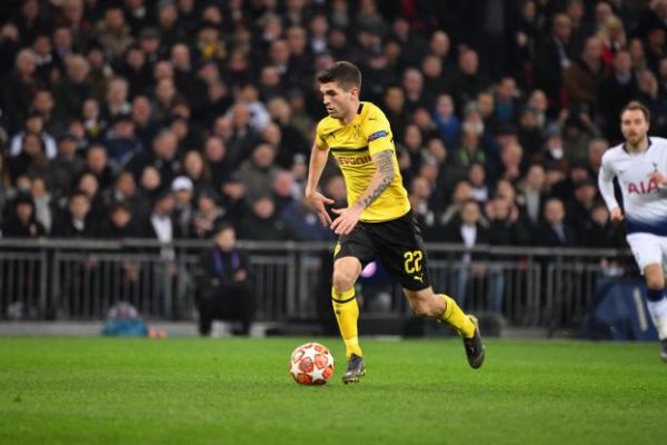 Foot - ALL - Chelsea - Chelsea : Pulisic (Dortmund) pose avec son futur maillot