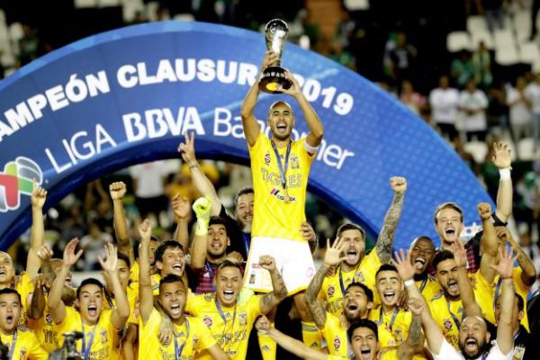 Foot - MEX - Les Tigres de Monterrey et André-Pierre Gignac sacrés au Mexique