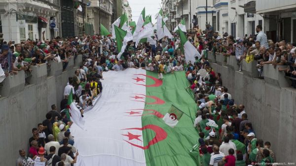 La présidentielle algérienne du 4 juillet très compromise