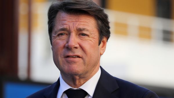 LR en crise: Estrosi en appelle au "juge de paix" Sarkozy