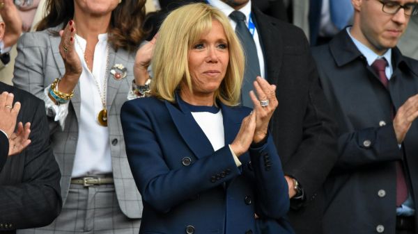 "Pièces jaunes" : Bernadette Chirac passe le flambeau à Brigitte Macron