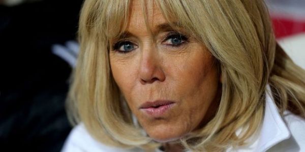 "Pièces jaunes" : Bernadette Chirac passe le flambeau à Brigitte Macron