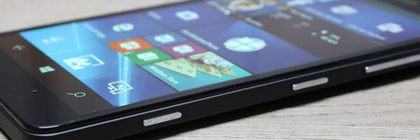 Windows 10 ARM arrive sur le Lumia 950 grâce à des développeurs indépendants