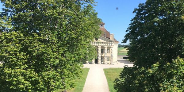 La saline royale d'Arc-et-Senans en ses jardins