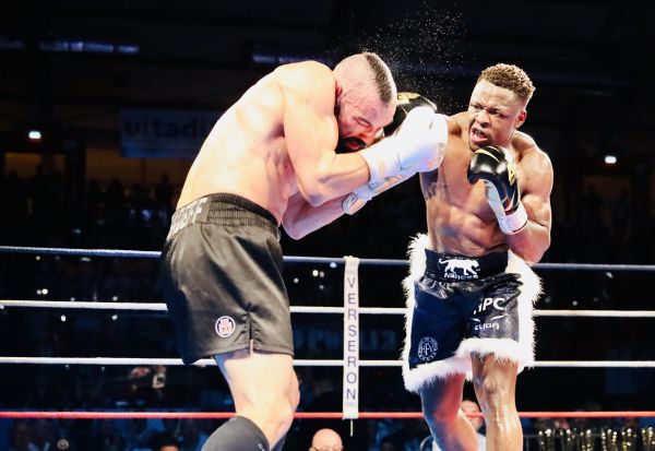 BOXE ANGLAISE : Pluie de coups au Main Event 7