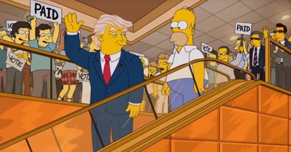 Des Simpson à Clinton, Trump se paie ses détracteurs pour fêter les 4 ans de sa candidature