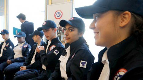 Service national universel : 2.000 volontaires débutent la phase de test