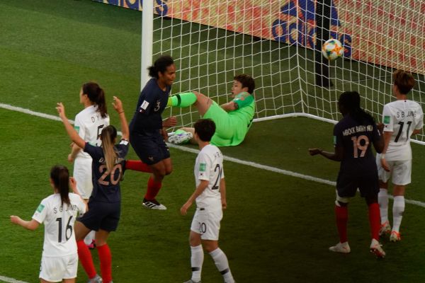 Bleues: Wendie Renard, premier tour, premier tourbillon